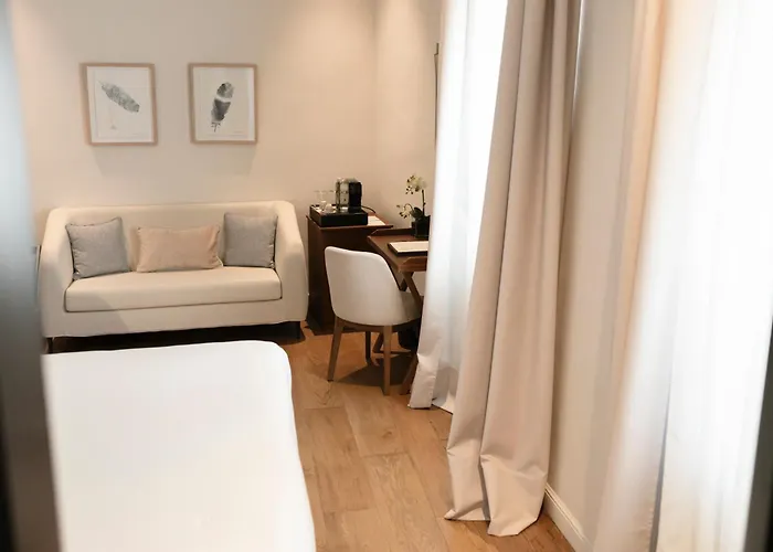 فندق Boutique Sidonia 5*